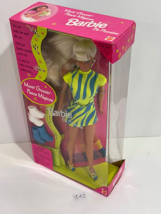 Barbie Movin Groovin