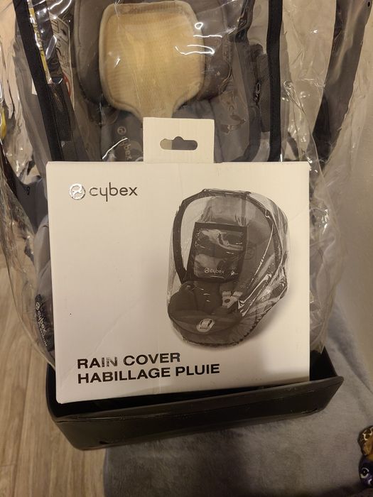 Nosidełko Cybex Cloud Z z bazą obrotową i folią przeciwdeszczową