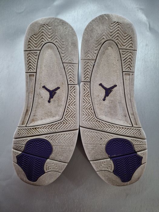 Кроссовки Air Jordan 4 Retro Purple Metallic White
ОРИГИНАЛ 
Отлично п
