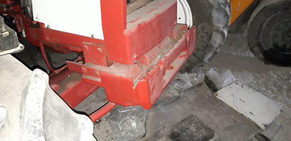 Zaczep przedni obciążnik mocowanie case