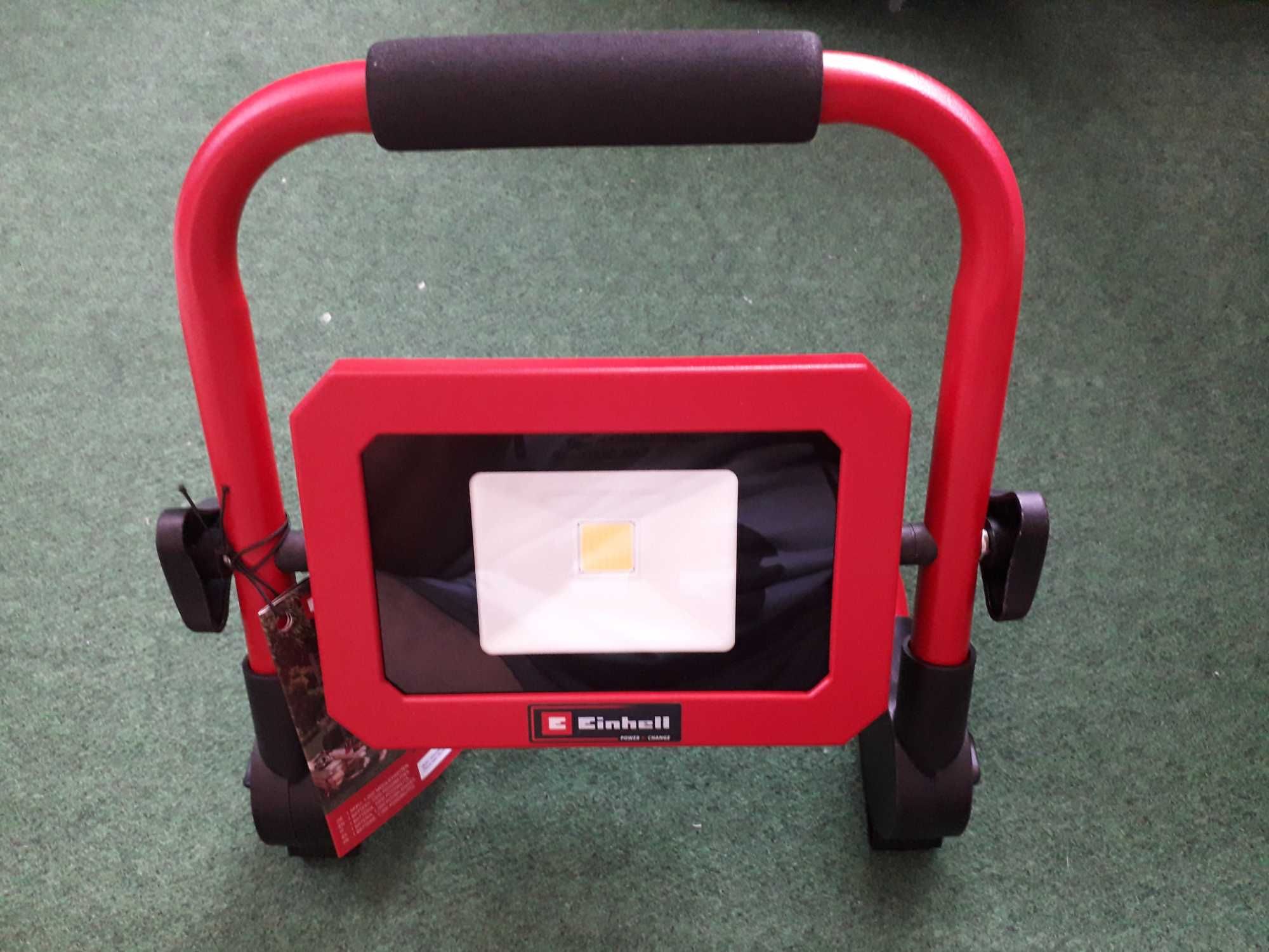 Lampa metalowa akumulatorowa Einhell TC-CL