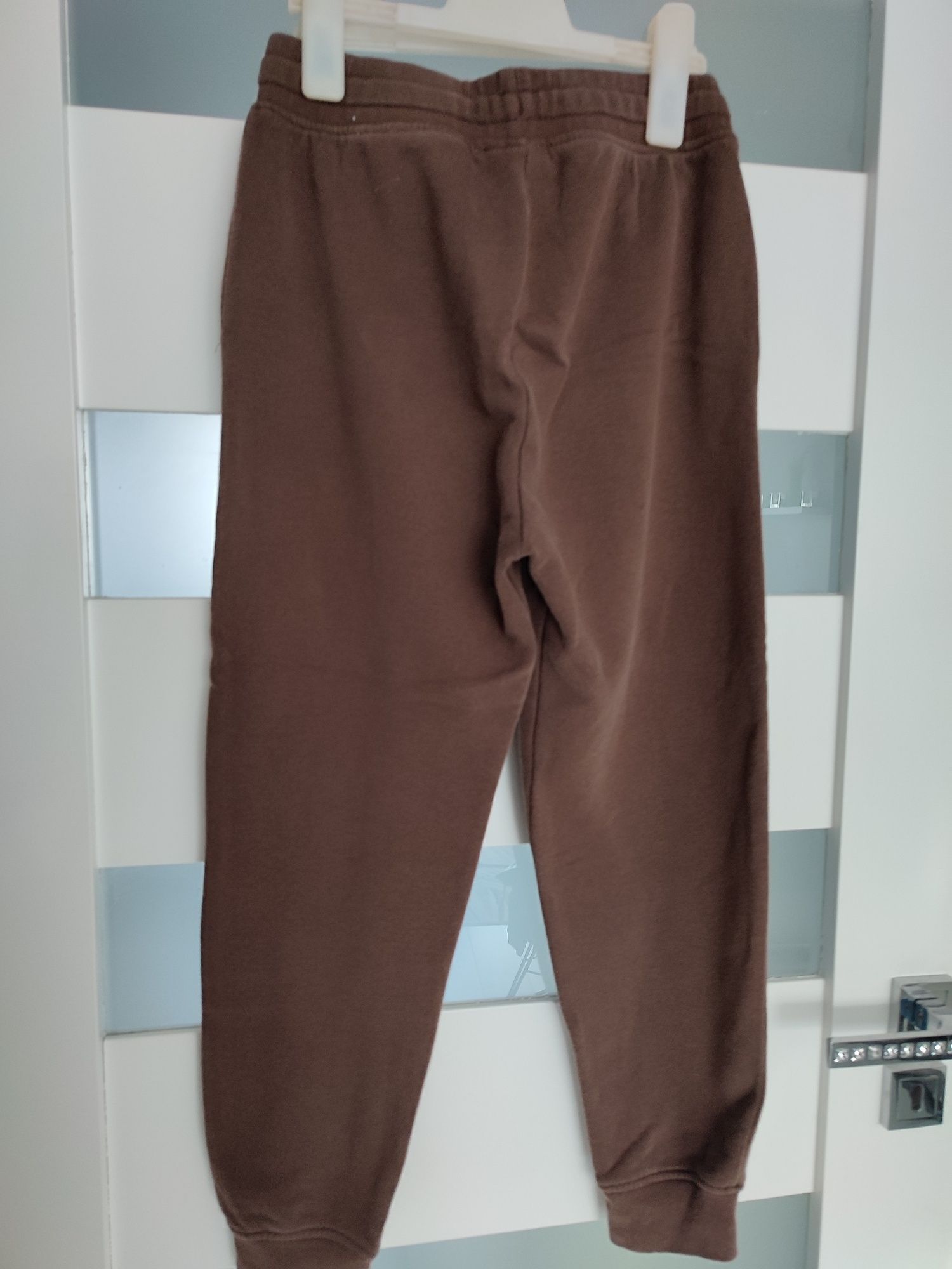 Dwie pary spodni dresowych H&M rozmiar 158