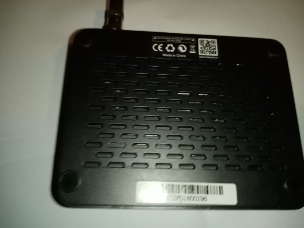 Dekoder odbiornik tv 4k DVBT2 android smart tv