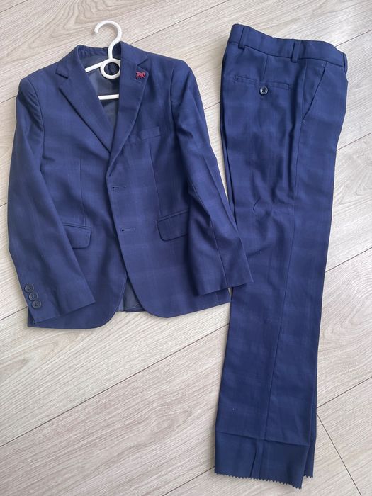 Школьная форма для первоклассника