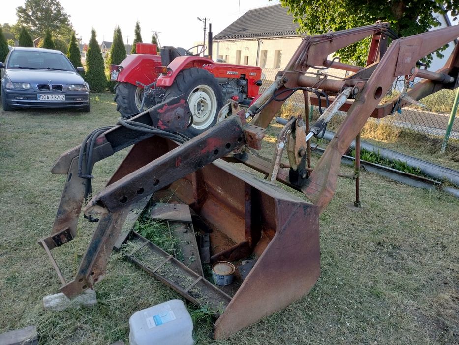 Ładowacz czołowy # Tur