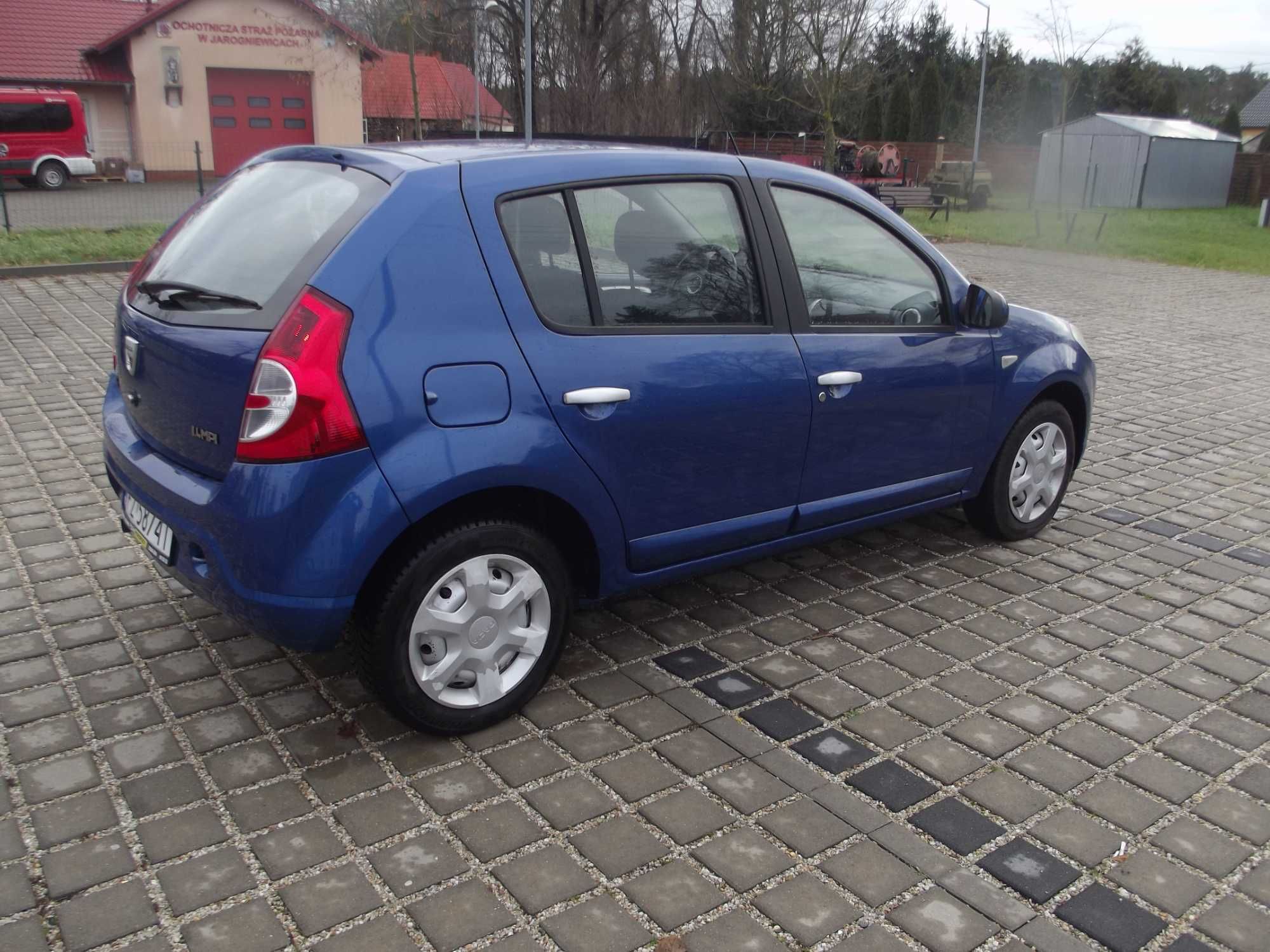 Dacia Sandero 1.4 MPI 2010 rok