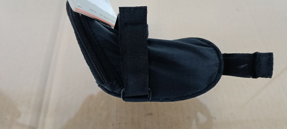 Torebka podsiodłowa Vaude Race Light. Rozmiar L.