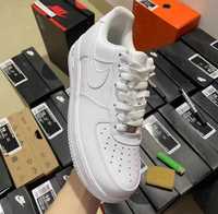 Nike Air Force 1 Branco NOVOS 
*Envio apenas por CTT*
*Pagamento apena