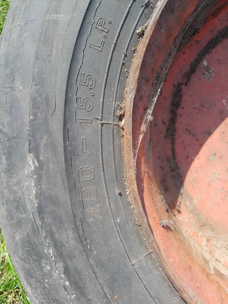 Opona z felga  do  Volvo 830, Rozmiar 280 - 15,5