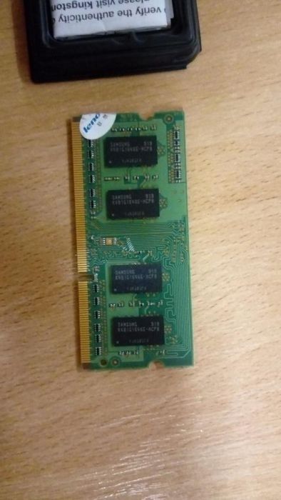 Продам планку памяти DDR 3 1GB (800MHz) pc-8500 Samsung для ноутбука