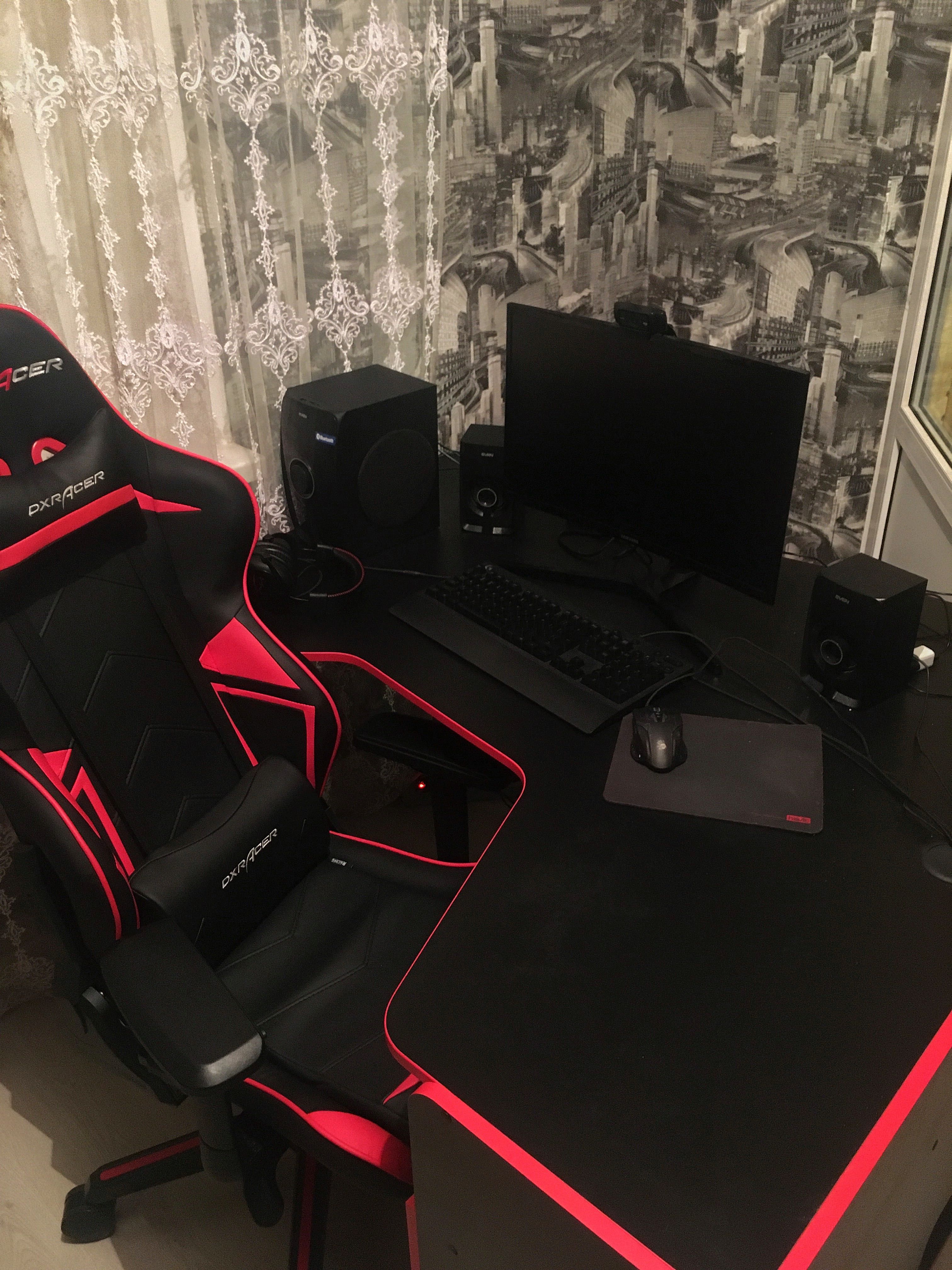 Кресло для геймеров DXRacer Racing OH/RV131/NR