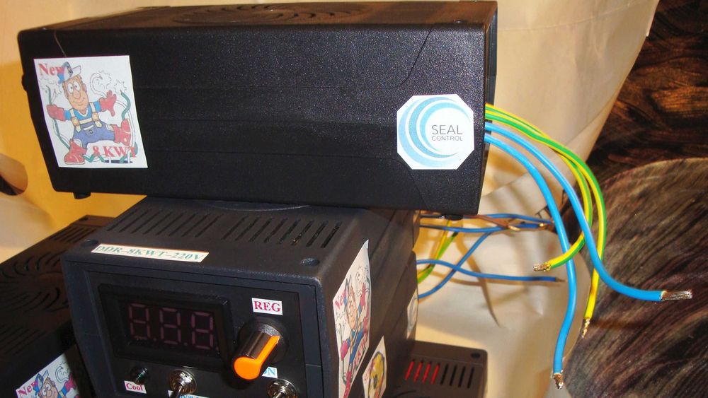 Регулятор потужності-напруги для ТЕНІВ макс 8 квт 0-220в