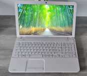 Tani laptop biała Toshiba, Intel,  5GB ram, 500GB hdd, 15,6 cala