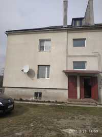 Продається 3 кімнатна  квартира в смт Козлів