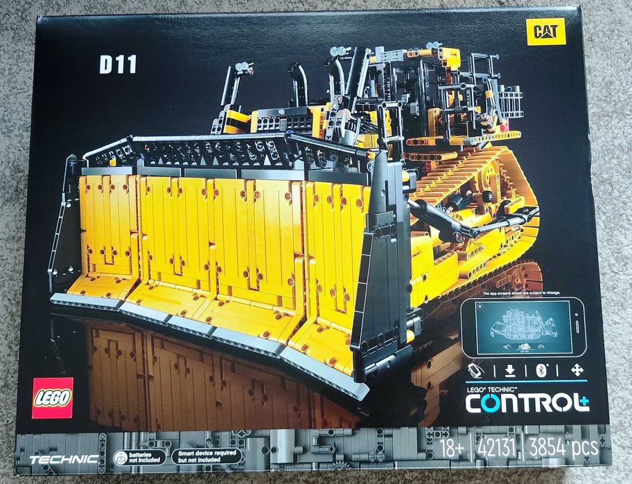 LEGO Technic 42131 Buldożer CAT D11 [nowy]
