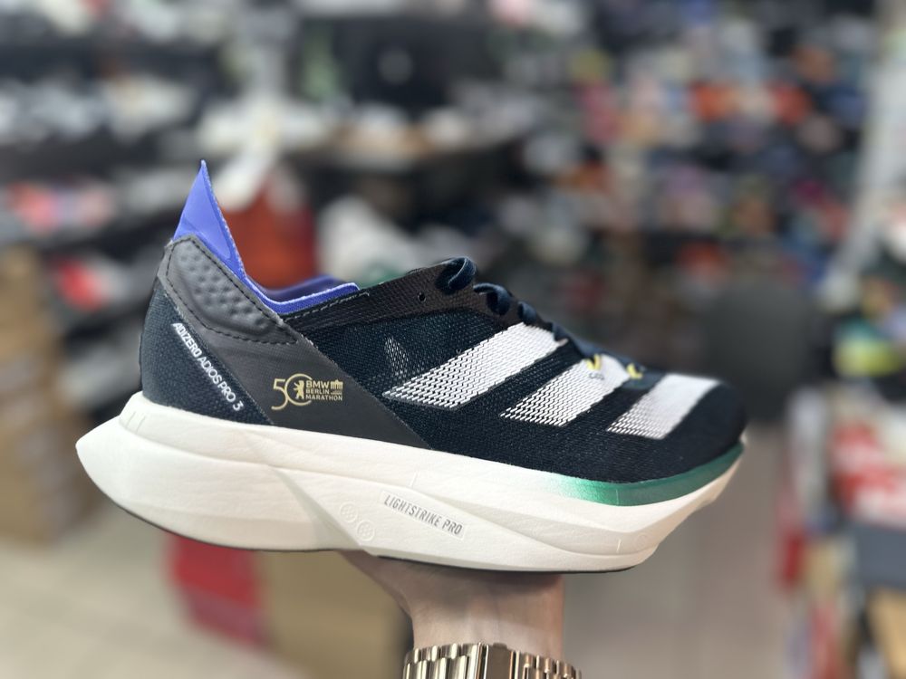 Бігові кросівки Adidas Adizero Afios PRO3