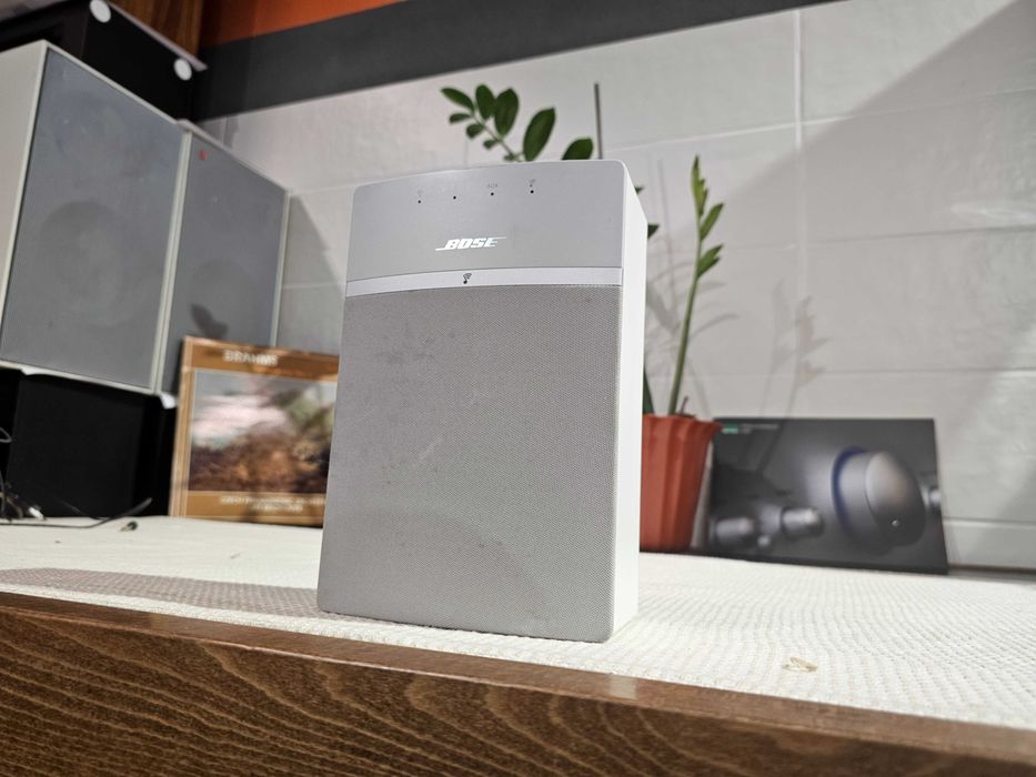 Акустика BOSE SoundTouch 10 Bluetooth, Wi-Fi, AUX