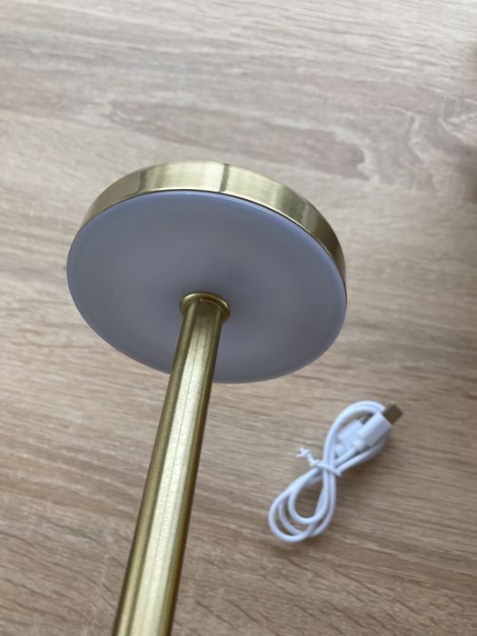 Lampka nocna na stolik stol ledowa na dotyk gastronomiczna led ledowa