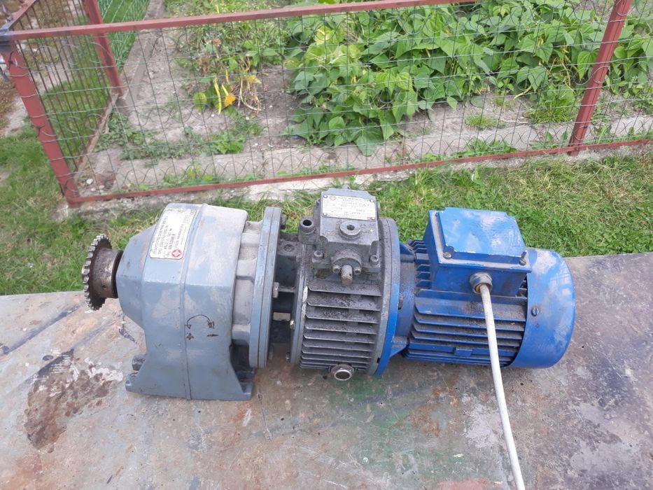 Motoreduktory  od 0.09 kw do 3kw obr. Od 1 do 190 obrotów