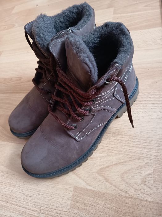 Buty CCC zimowe damskie brązowe ocieplane skórzane rozmiar 39 kupione