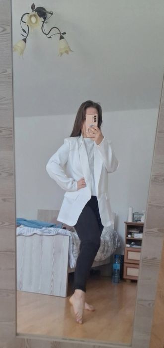 Śmietankowa elegancka marynarka