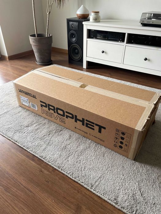 Sequential PROPHET REV2 - jak nowy