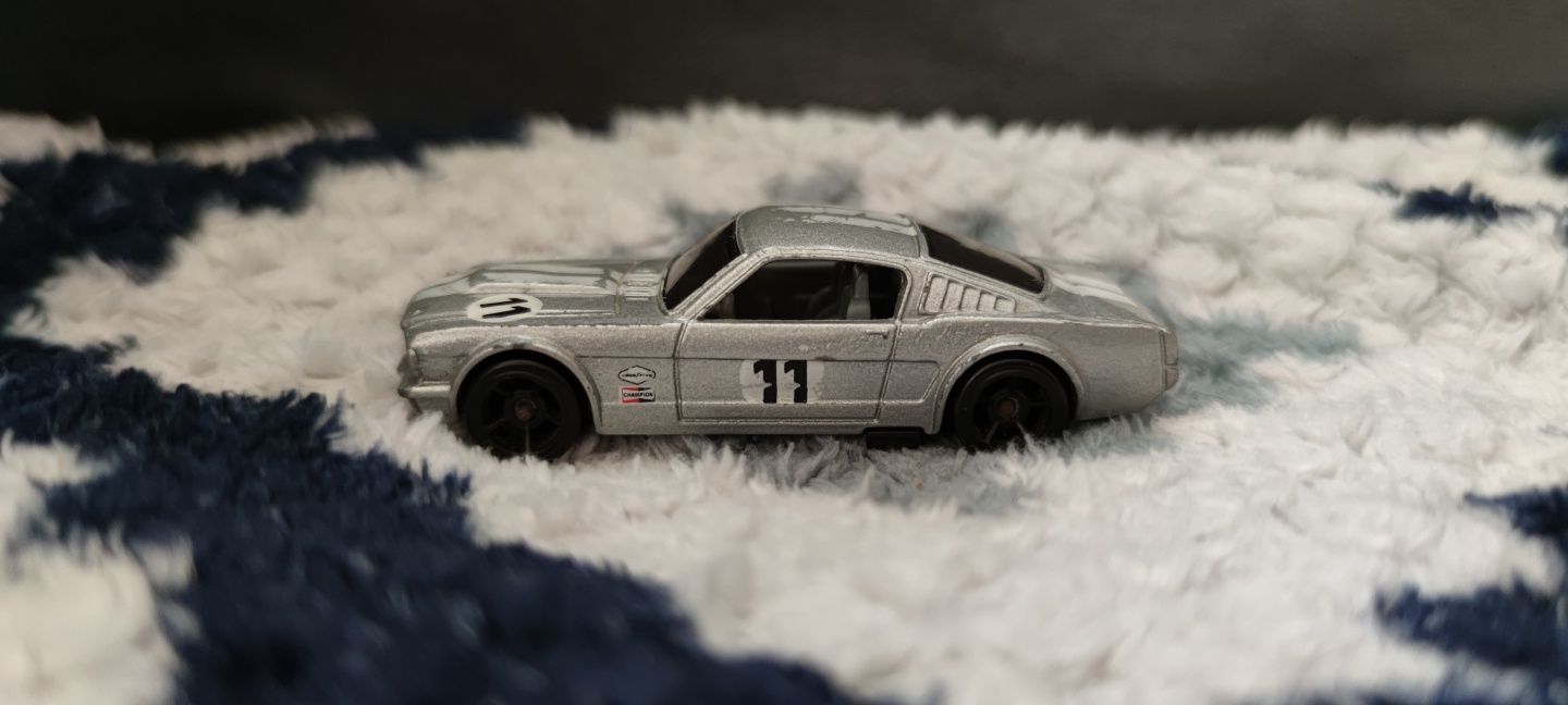 Hot Wheels 65 Mustang Fastback