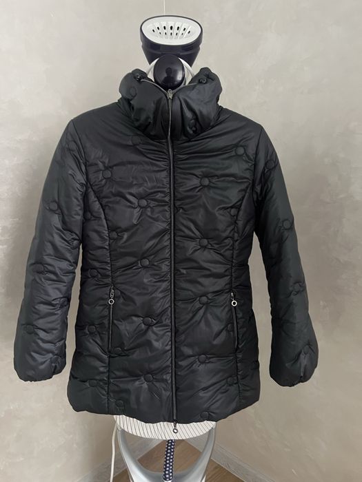 Жіноча сіра куртка