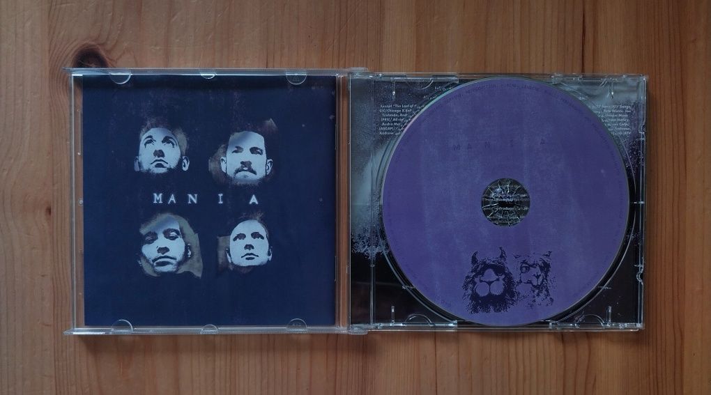 CD dos Fall Out Boy - "Manial"