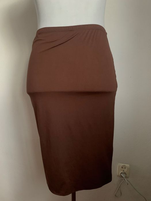 Spódnica damska r.44/46 marszczenie, za kolano