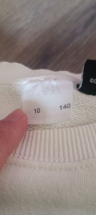 Conjunto de várias peças de roupa de menino