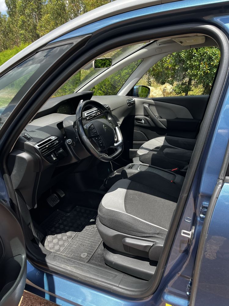Citroën C4 Grand Picasso 1.6 BlueHDi (2016) — 7 lugares | Automática