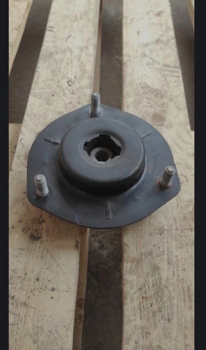 Оригинал опора переднего подушка амортизатора Toyota Highlander