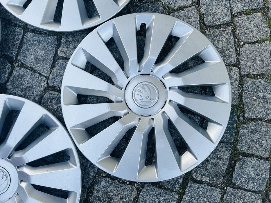 Oryginalne Kołpaki Skoda Octavia Yeti i inne 16”.   5E0 601_147 C