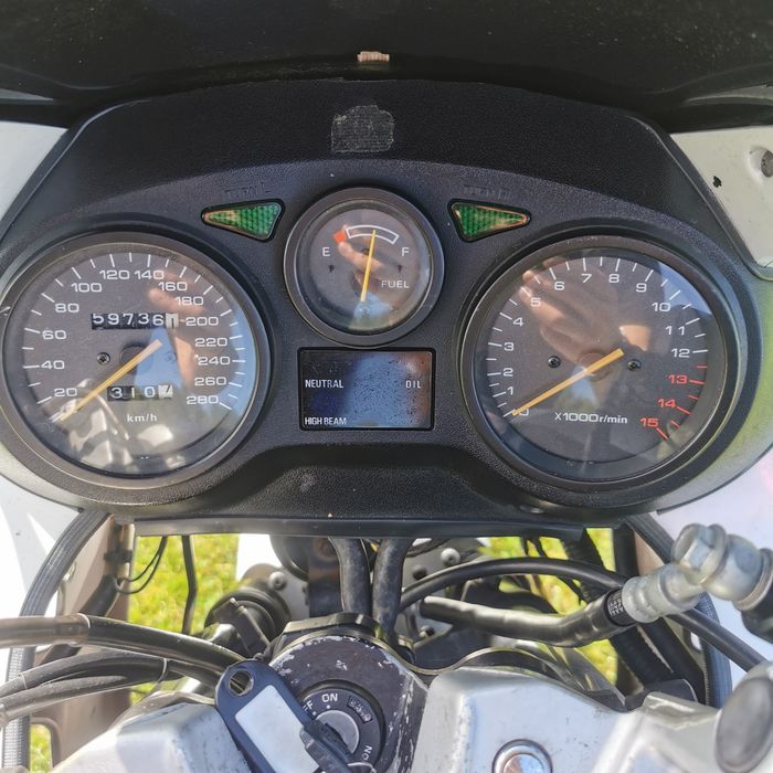 Suzuki gsx 700F  super stan