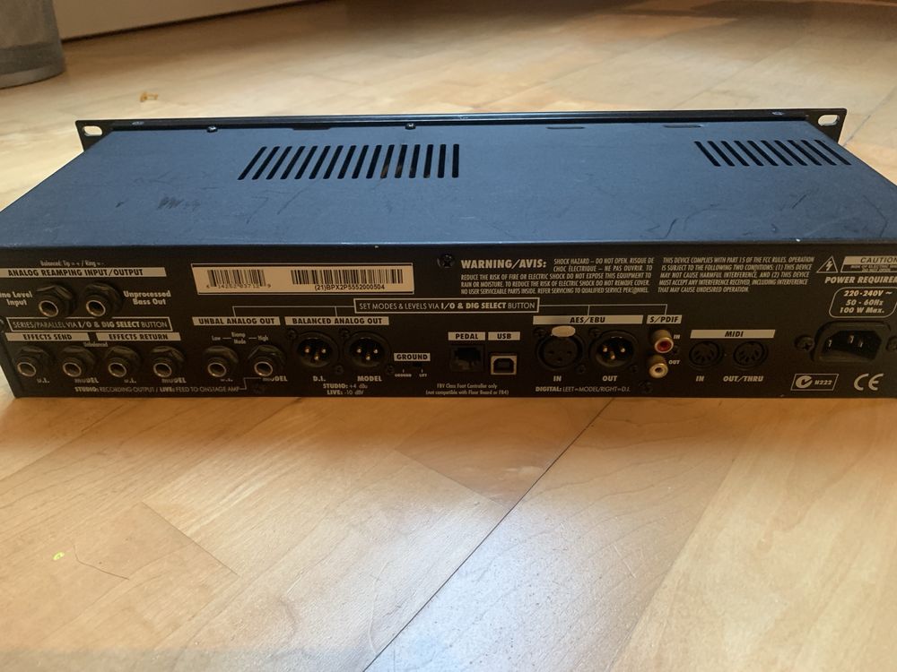Line 6 Bass Pod XT Pro - preamp do gitary basowej