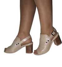 босоножки с перфорацией сандали на каблуке р.36 - 23,5 см