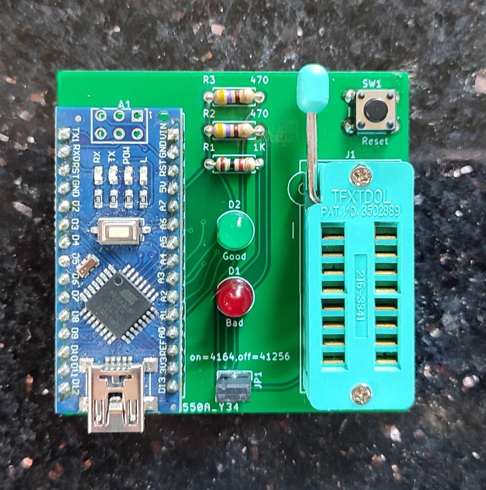 Tester DRAM 4164/41256 stosowanych np. Atari, Commodore