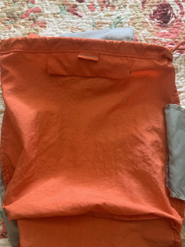 Mochila laranja kipling