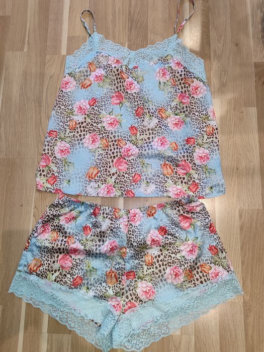 Продам  піжаму(стан нового)