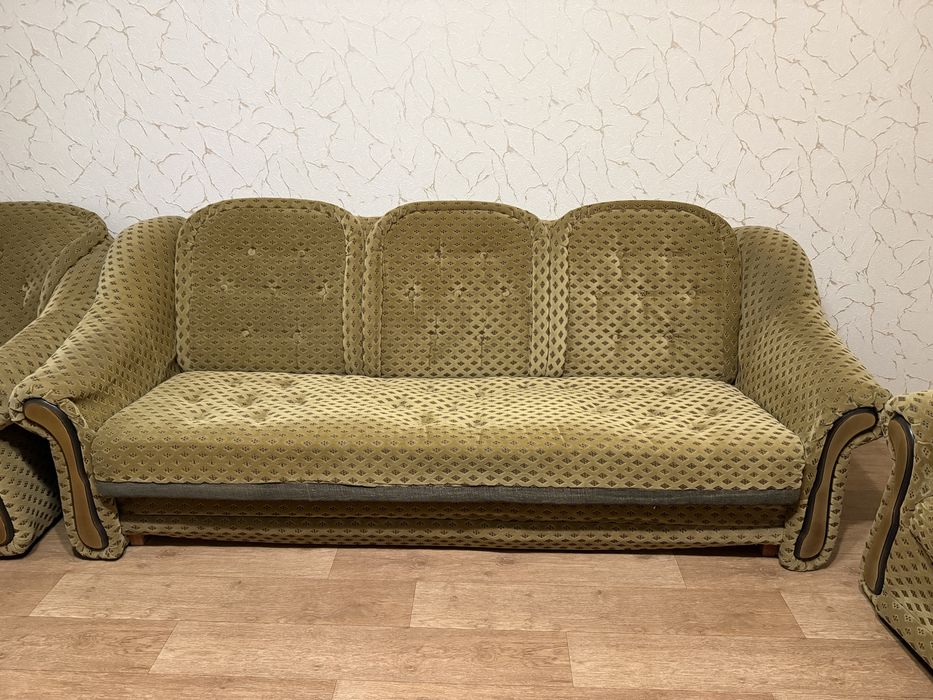 Продам диван та 2 крісла