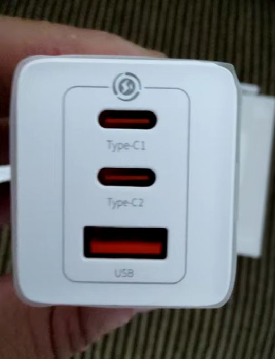 Baseus 65w блоки живлення білі