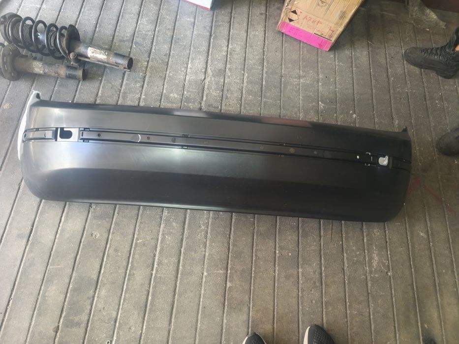 Parachoques traseiro Skoda Fabia mk1 novo