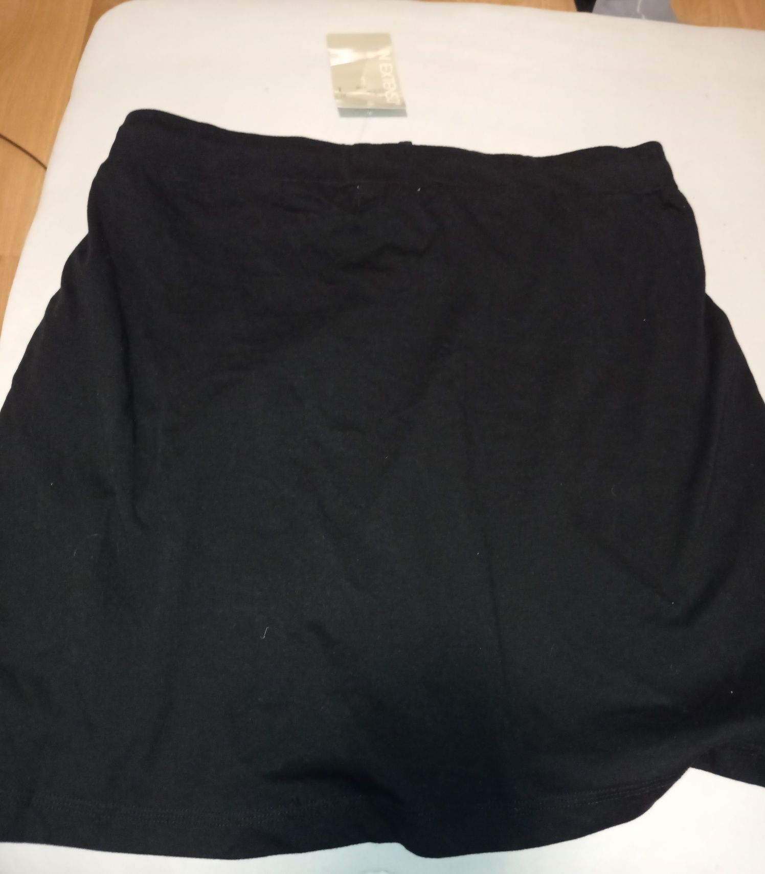 NOWA Czarna bawełniana spódnica XL