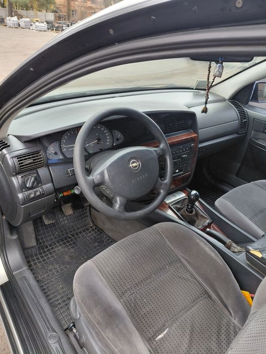 Продам Opel Omega b 2002 рік 2,2 газ/бензин
