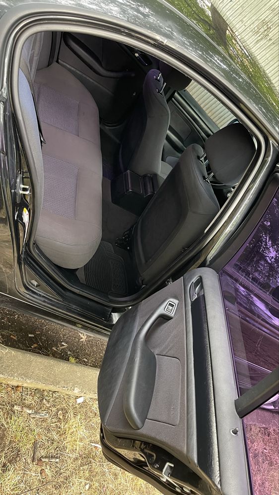 Продам Bmw 3 e 46 318i
