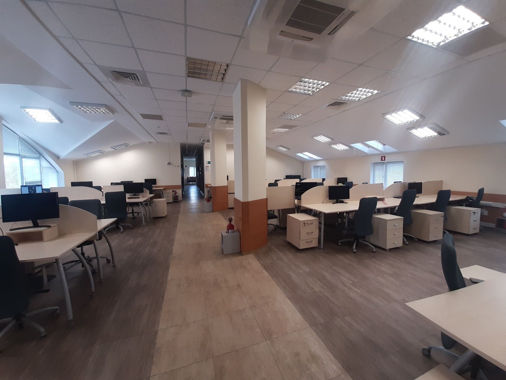 Сдам Офис, новый ремонт, кондиционеры, паркинг