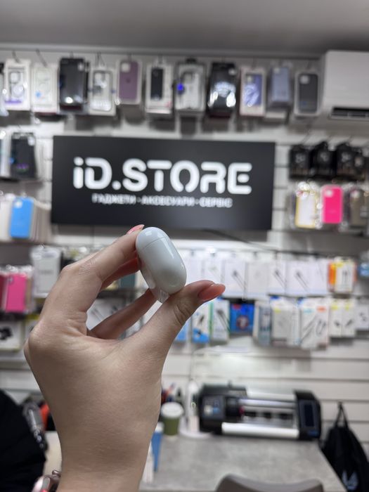 Б/У Оригінальний Кейс для навушників Apple AirPods Pro 1(A2190)