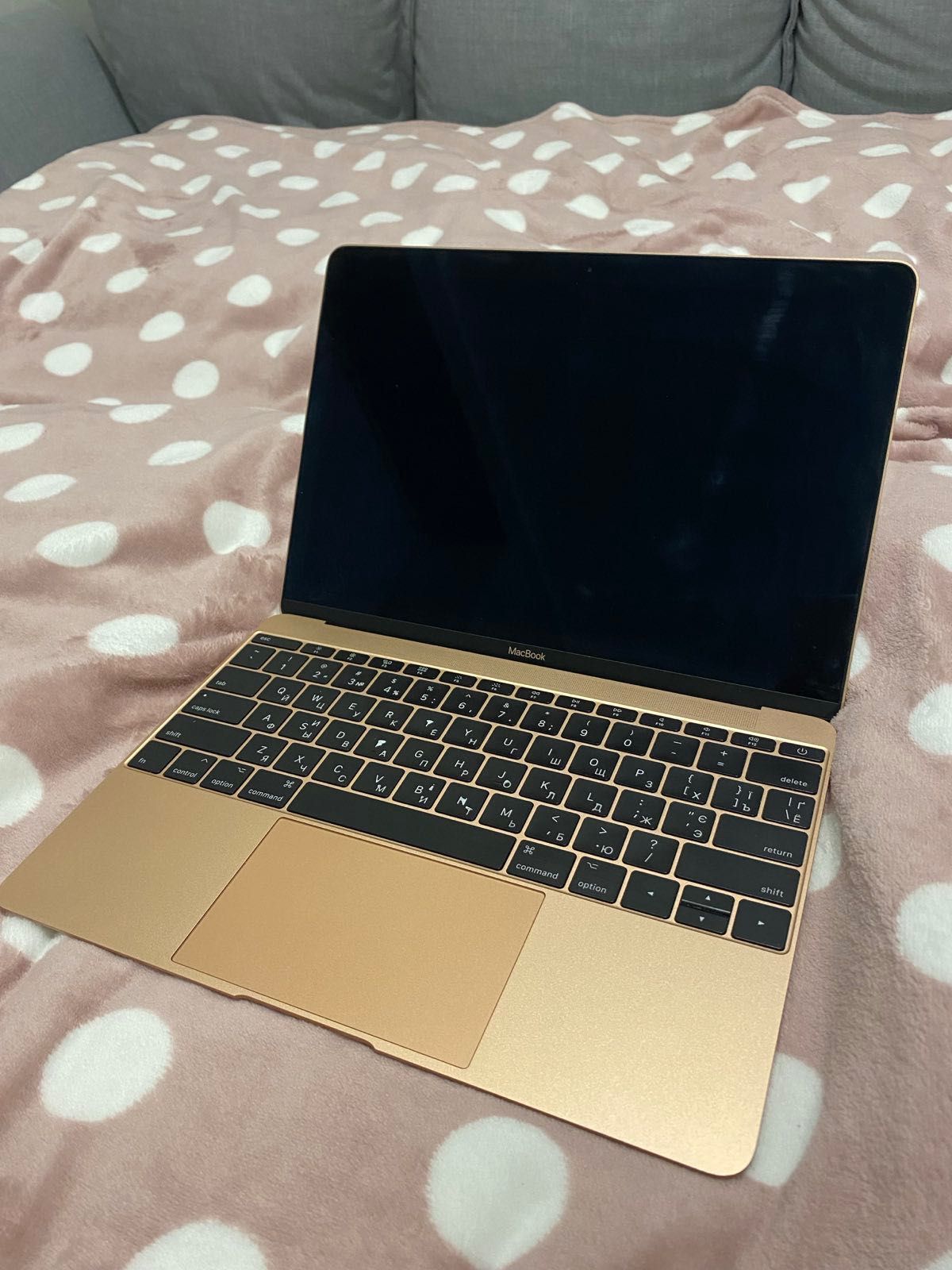 Продам Macbook retina gold 12 A1534 2018