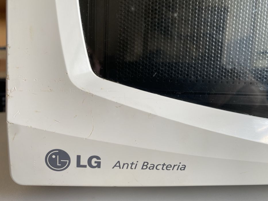 Мікрохвильова пічка LG MH-6346W, гриль, автоприготування